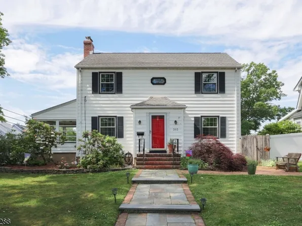 303 E Webster Ave, Roselle Park Boro, NJ 07204