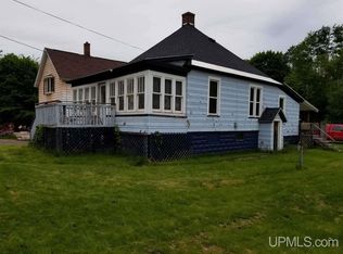211 N Davis St, Ishpeming, MI 49849
