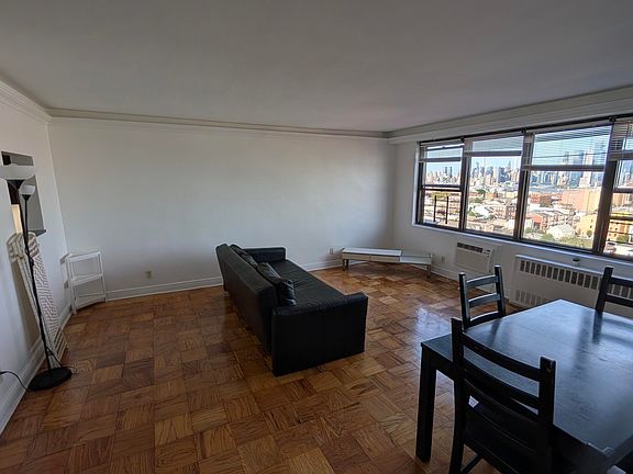 5th image of 500 Central Ave APT 1504