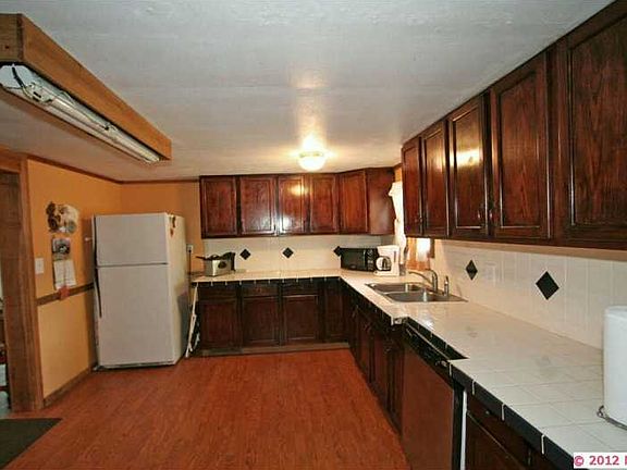 3rd image of 18522 S Oakridge Way