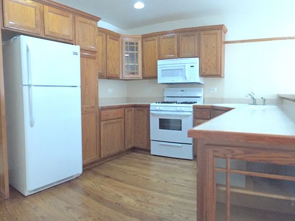 2nd image of 1777 Cumberland Green Dr