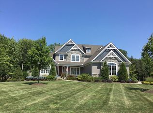 6181 Maypine Farm Blvd, Highland Heights, OH 44143