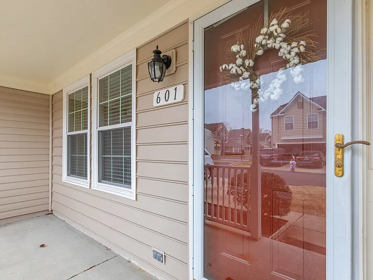 601 Lord Byron Ct — Photo 48