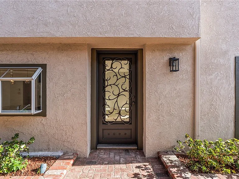 24382 Mira Verde — Photo 3