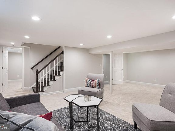 4th image of 3005 Crane Dr
