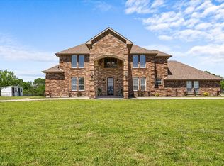 263 Whites Hill Rd, Van Alstyne, TX 75495