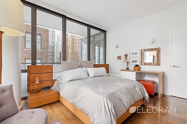 Sold by (Legacy) Elegran | media 6