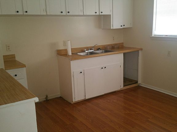 5th image of 172 Pike Ave #House