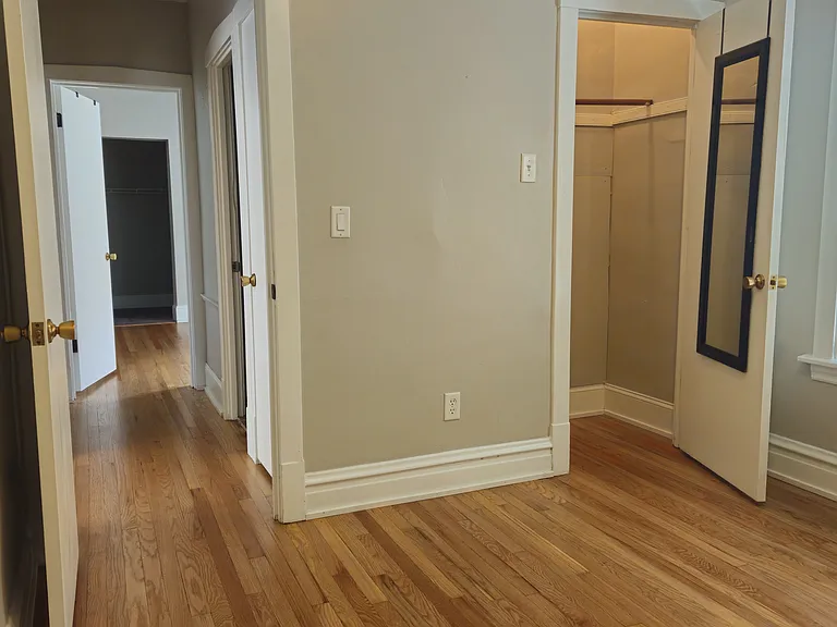 4949 W Melrose St #1 — Photo 10