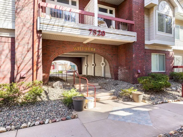 7520 Edinborough Way APT 2208, Edina, MN 55435