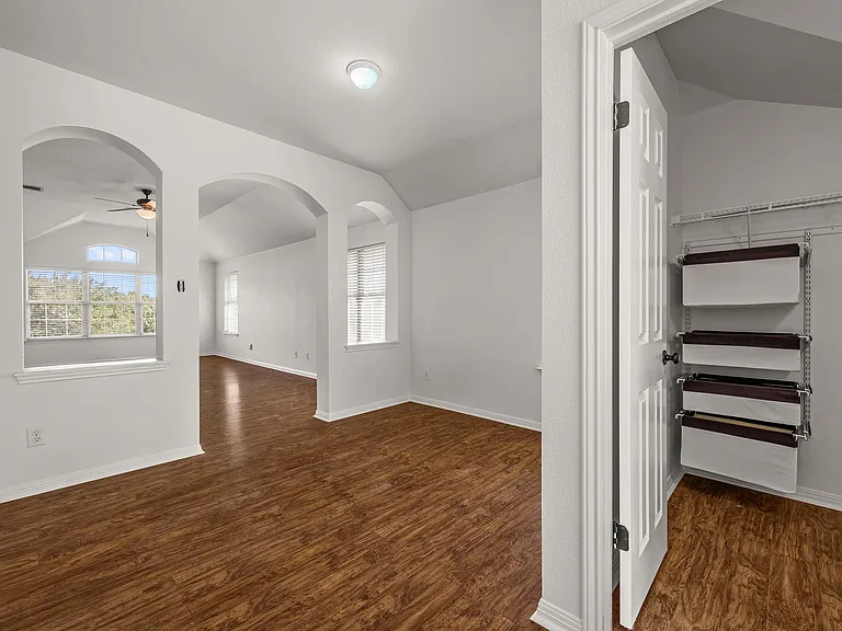 11905 Lake Stone Dr — Photo 29