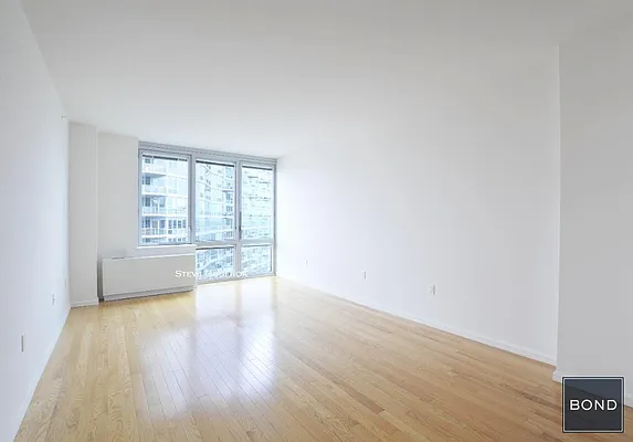 Rented by Bond New York | media 1