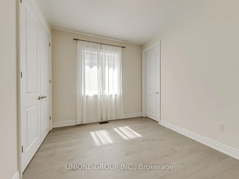 3440 Mosley Gate — Photo 35