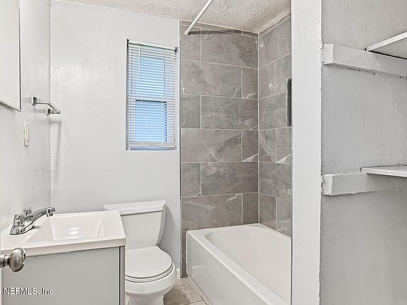 3rd image of 2114 BROOKLYN Road