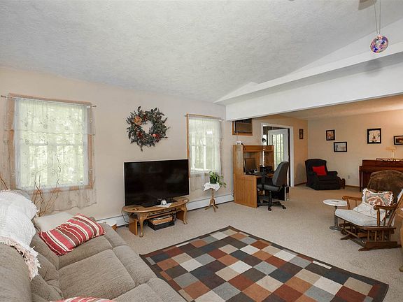 4th image of 101 N Park Ave