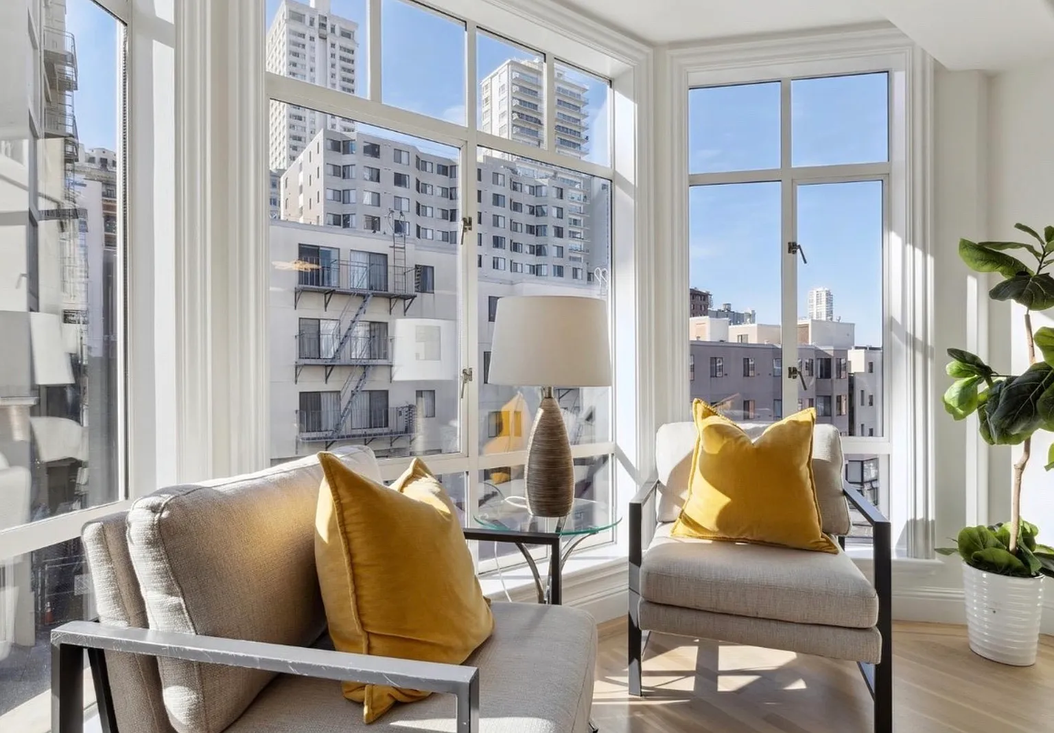 2 bed, 886 sqft, $7,500 — Photo 1