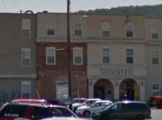 114 Collins St #213, Irvine, KY 40336