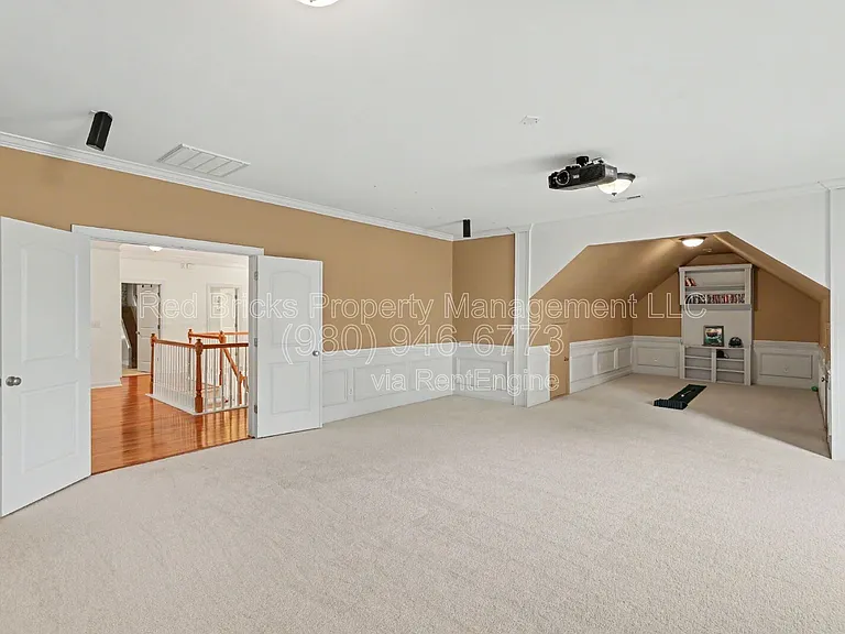 10644 Euclid Ave NW — Photo 21
