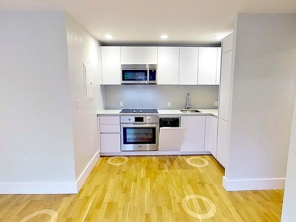 3rd image of 339 Harvard St #3