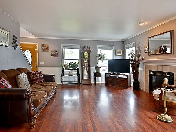 5th image of 1400 Everette Ln