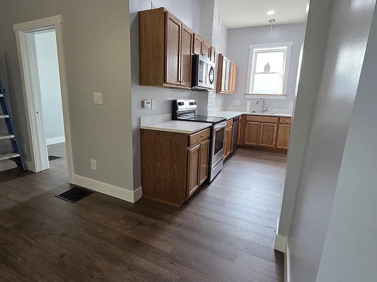 127 Retreat St — Photo 8