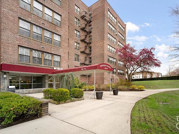 2nd image of 18-75 Corporal Kennedy St APT 3K