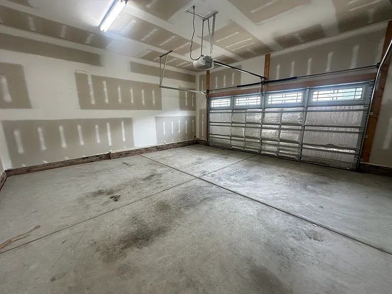 71 Wood Green Dr — Photo 32