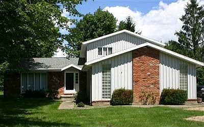 1st image of 3655 Magnolia Dr