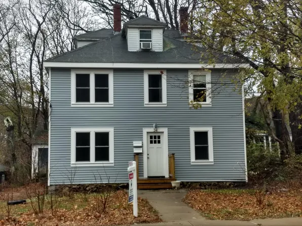 24 Standish Ave Floor 2, Plymouth, MA 02360