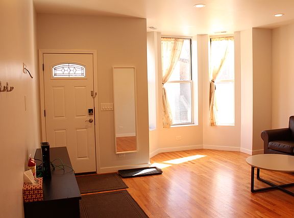 2nd image of 3232 S Emerald Ave #2