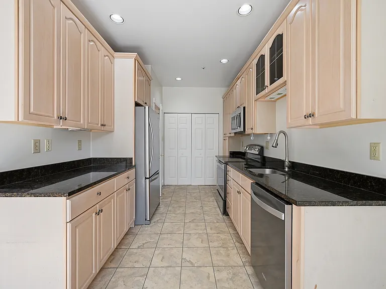 6030 Kelsey Ct — Photo 8