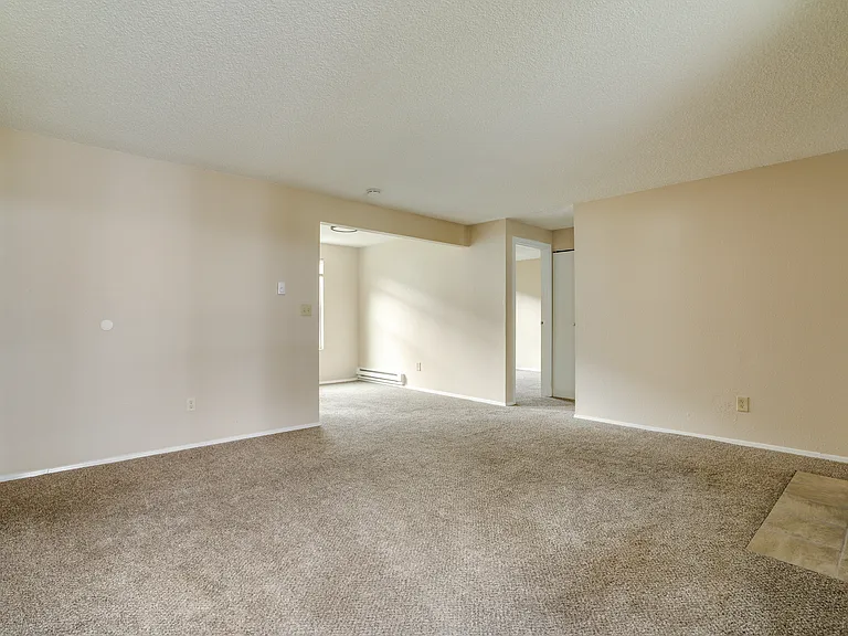 2412 S I St #3 — Photo 8