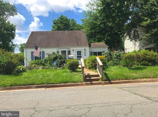 137 Martin Dr, Manassas Park, VA 20111