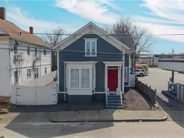 78 Jenks St, Central Falls, RI 02863