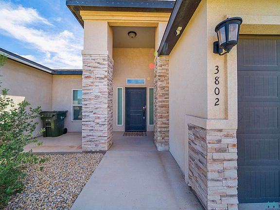 5th image of 3802 Saguaro Dr