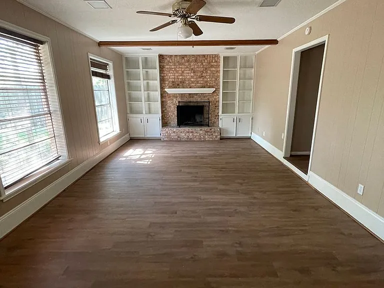 2805 Henry Ct — Photo 3