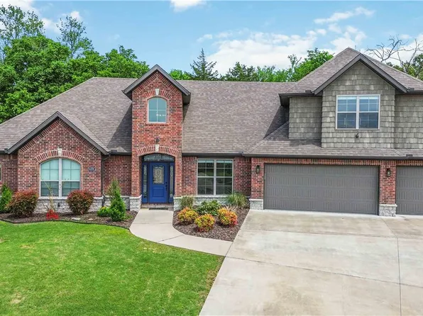 4376 E Troon Dr, Fayetteville, AR 72701