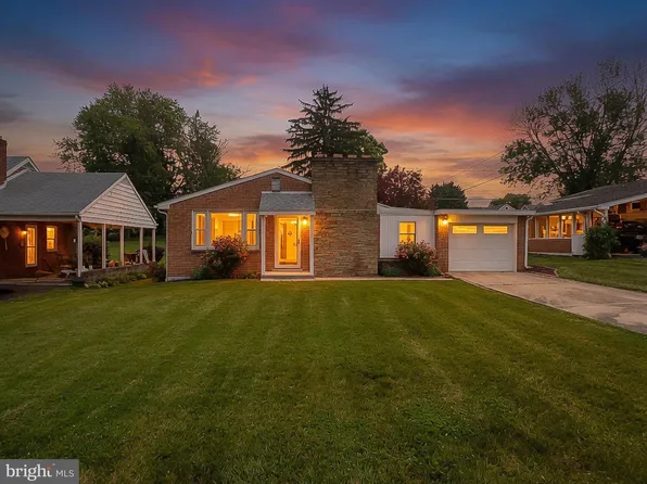 16 Catawba Cir, Hagerstown, MD 21742