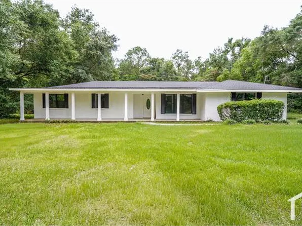 806 E Verbena Ave, Foley, AL 36535