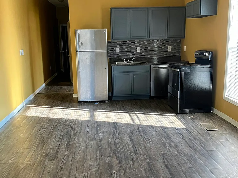 412 N Montgomery St #102 — Photo 6