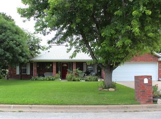913 Prairie Wind Blvd, Stephenville, TX 76401