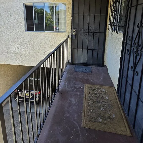 2219 S Crenshaw Blvd #5 — Photo 17