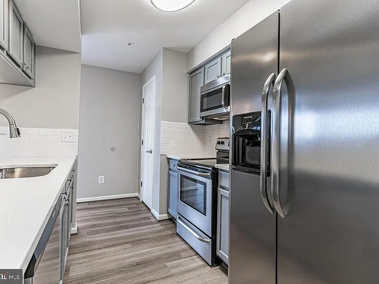 3620 Sherbrooke Cir #202 — Photo 5