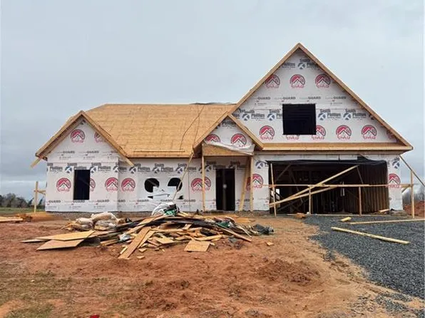 178 Sandpiper Dr, Lexington, NC 27295