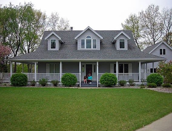 2nd image of 418 Walden Dr