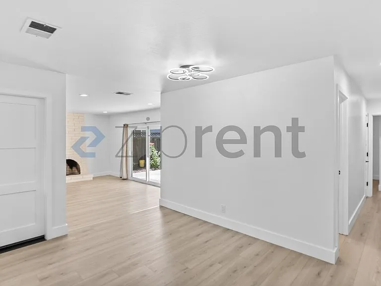 578 Tuscarora Dr — Photo 8