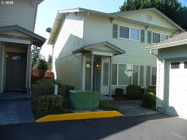 1st image of 677 32nd St Unit 1