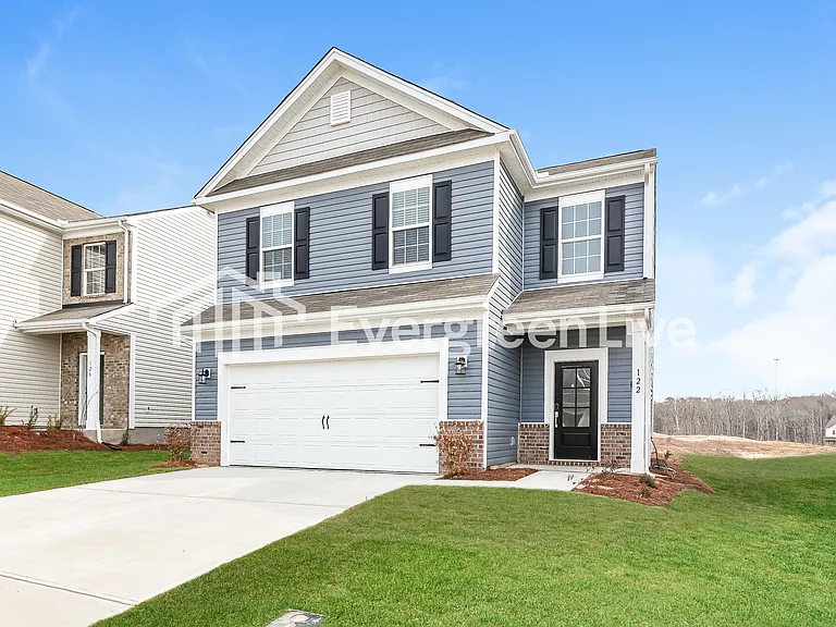 122 Farmwell Dr — Photo 2
