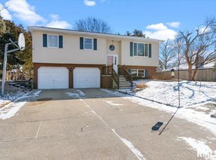 80 Chukar Dr, Chatham, IL 62629