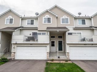 7015 Lockslie Way, Savage, MN 55378